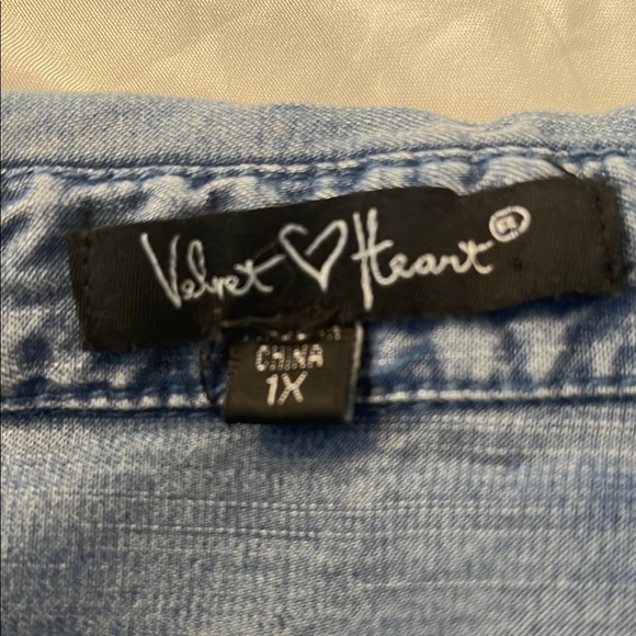 Casual Denim Button-Up Shirt velvet heart - Picture 6 of 6